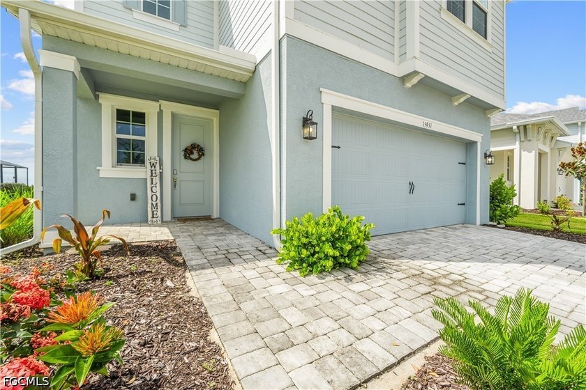 Welcome to your dream home in the gated Sanctuary community - photo 5
