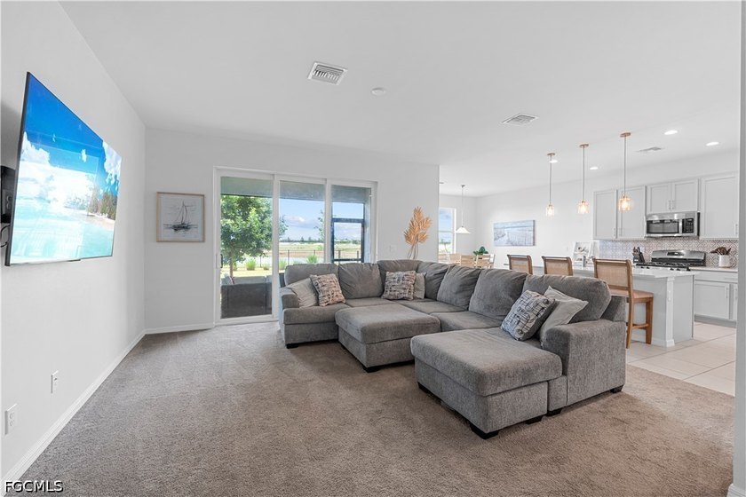 Welcome to your dream home in the gated Sanctuary community - photo 10