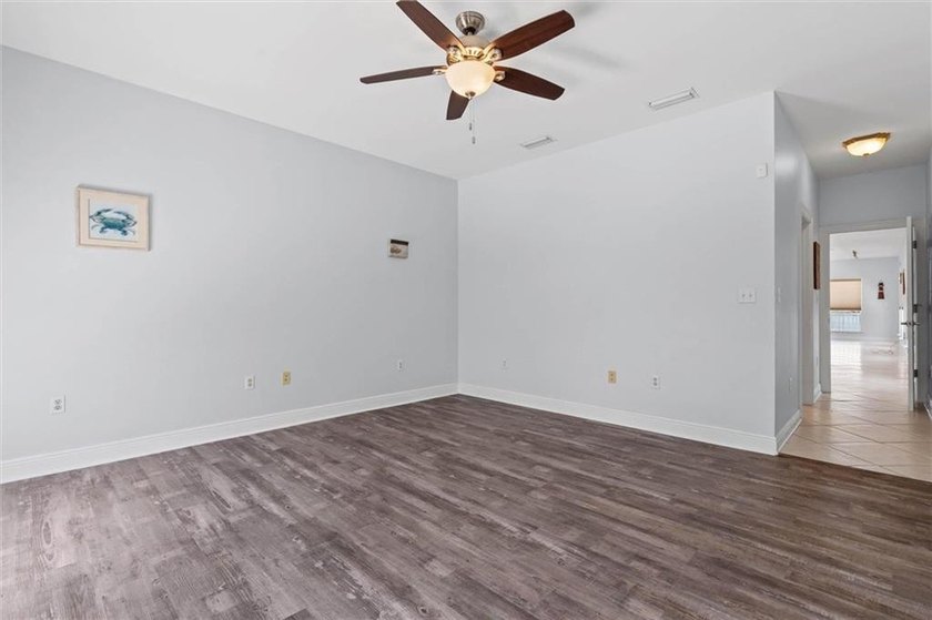 Whether you're searching for a full-time residence or the - photo 15
