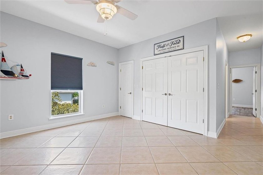 Whether you're searching for a full-time residence or the - photo 17