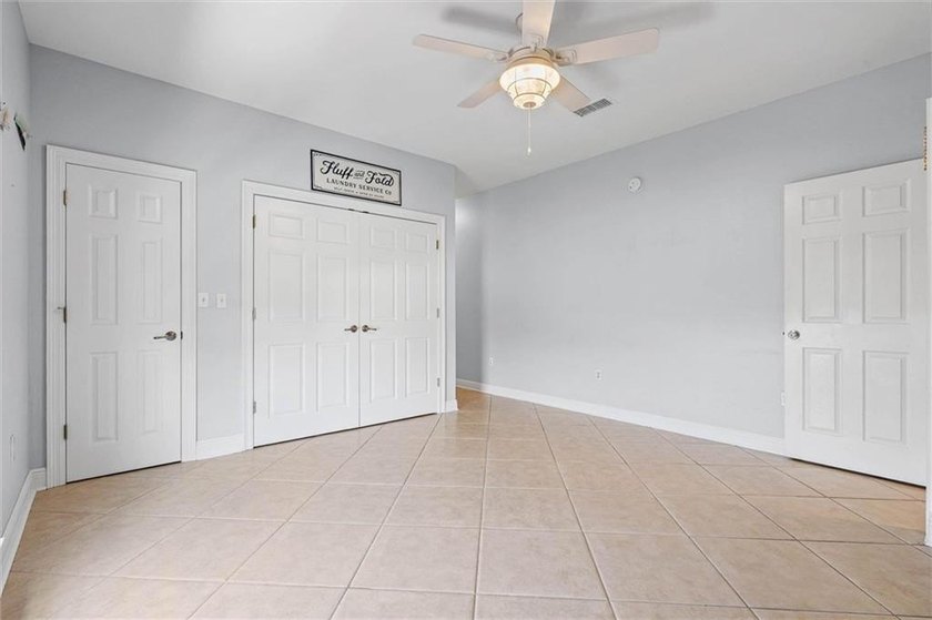 Whether you're searching for a full-time residence or the - photo 18