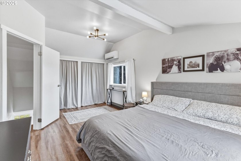 Immaculate, move-in ready cream-puff home that's been lovingly - photo 25