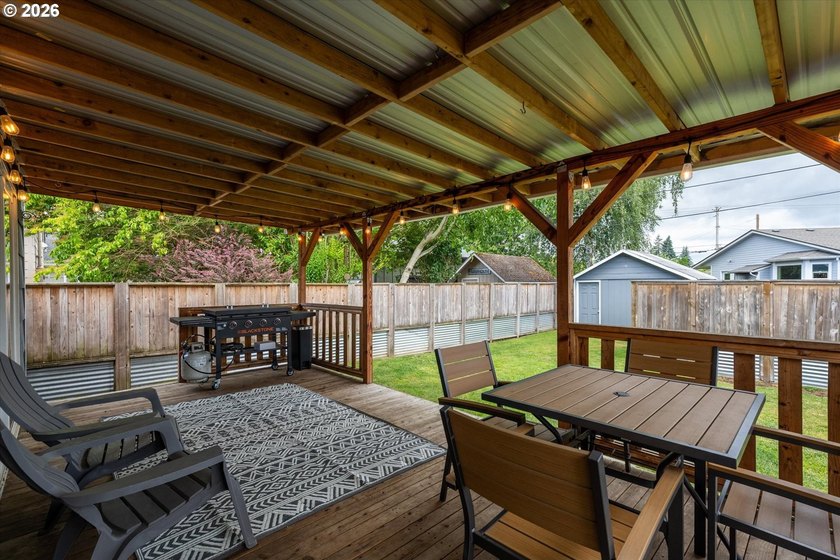 Immaculate, move-in ready cream-puff home that's been lovingly - photo 35