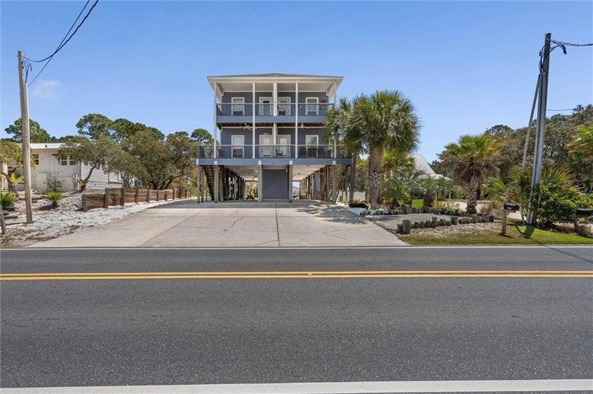 Whether you're searching for a full-time residence or the - photo 36