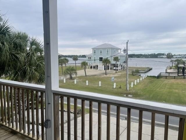 Whether you're searching for a full-time residence or the - photo 37
