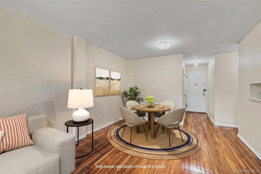 Discover comfortable and convenient living in this - photo 4