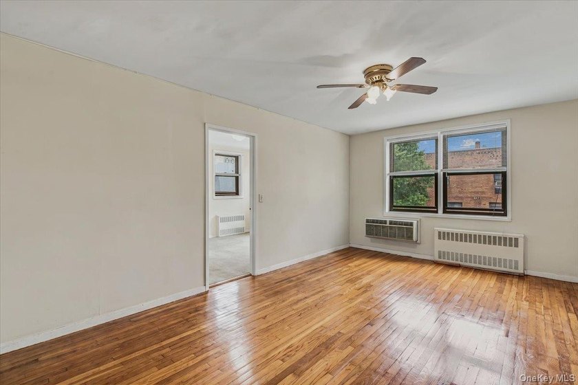 Discover comfortable and convenient living in this - photo 6