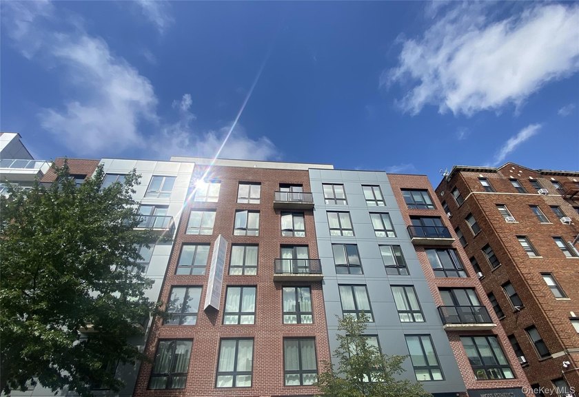 TURN-KEY! Heart of Forest Hills! Rare Corner Duplex Penthouse - photo 5