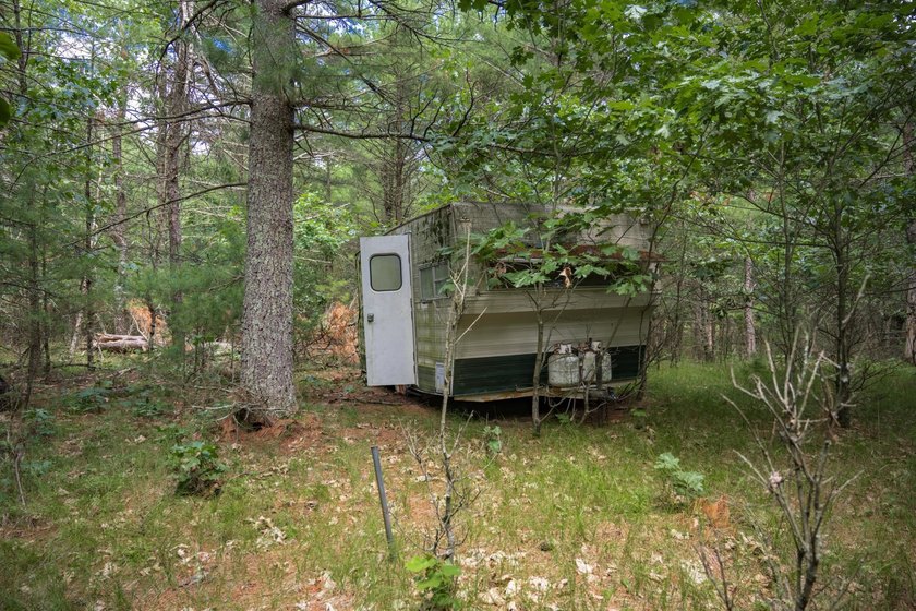 Whether you're looking to hunt, fish, relax, or simply escape - photo 8