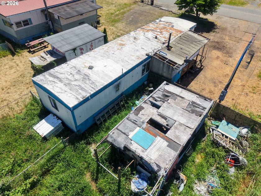 Investment Opportunity! Most of the property's value is in the - photo 14