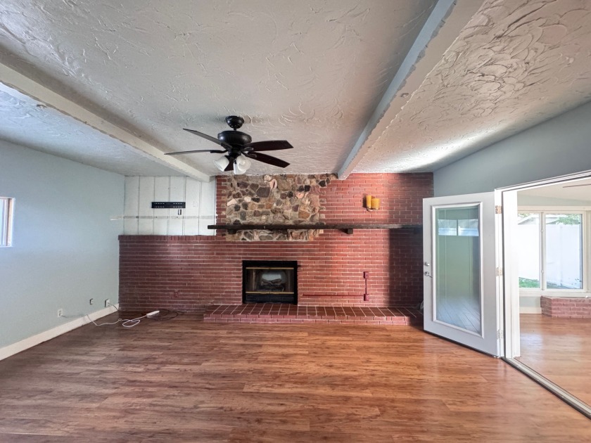 Updated two-level home with awesome indoor-outdoor flow! SOLD - photo 3