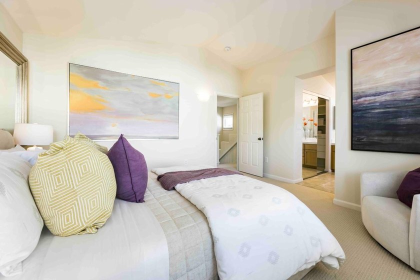 Ideally located in downtown Palo Alto yet set back from the - photo 13
