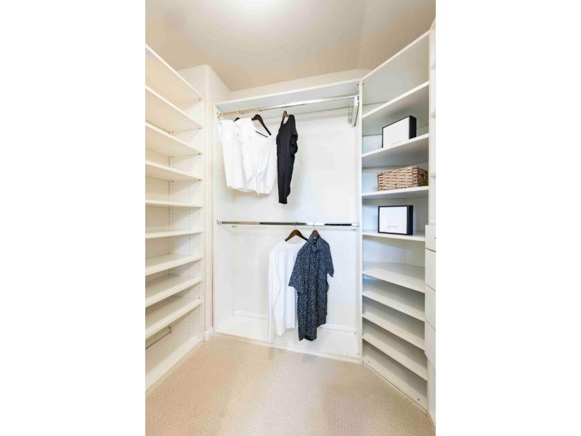 Ideally located in downtown Palo Alto yet set back from the - photo 16