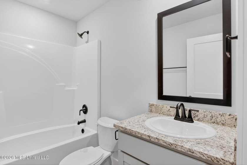 Move-In Ready Home - Comfort, Style, and Coastal Convenience - photo 18