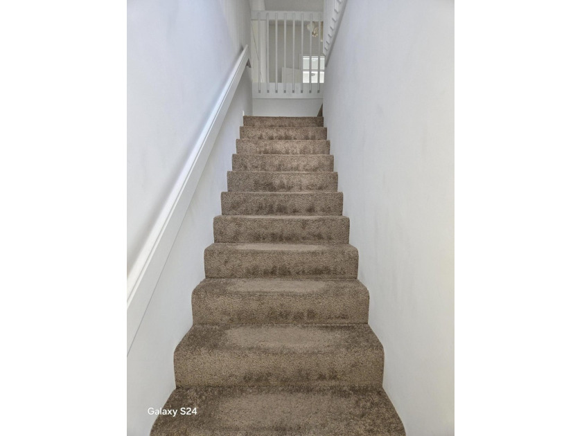 Don't miss this 3 bedroom 2 bath unit located in the beautiful - photo 7
