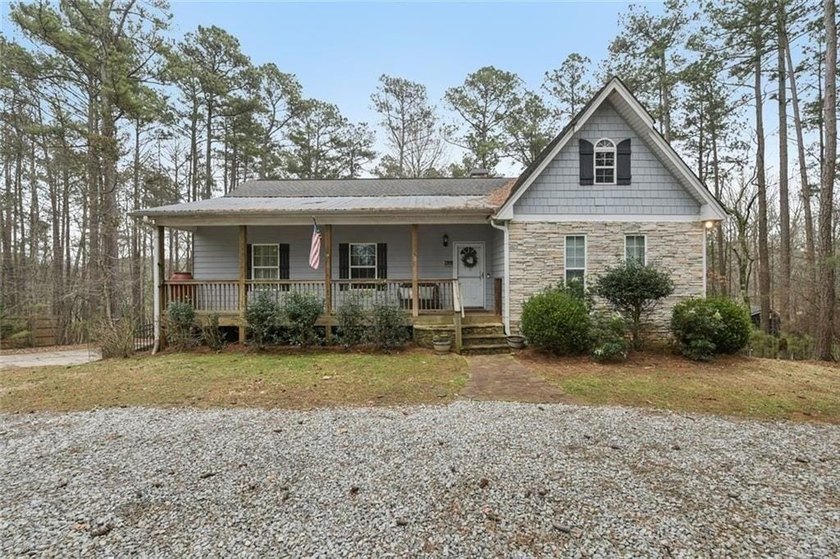 A Rare Lake Lanier Escape: Private Retreat on Over 2 - photo 4