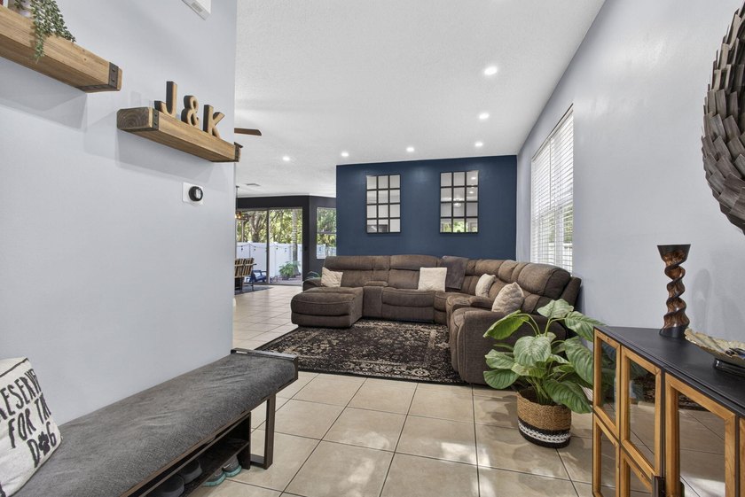 Welcome to a home where the big details are already handled - photo 7