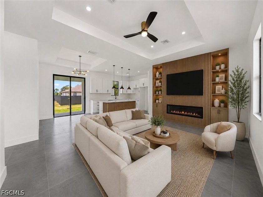 Welcome to the Moon Model, a beautifully designed contemporary - photo 3