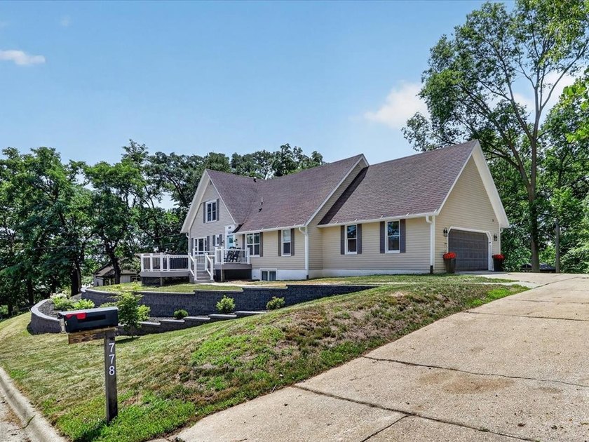 Nestled in the heart of Janesville, minutes from I-90, 778 S - photo 2
