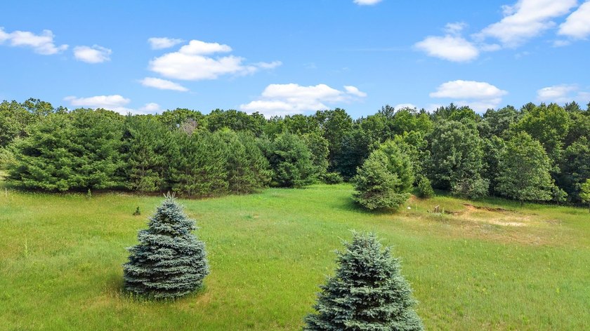 Construction to begin after an Accepted Offer: This featured - photo 6
