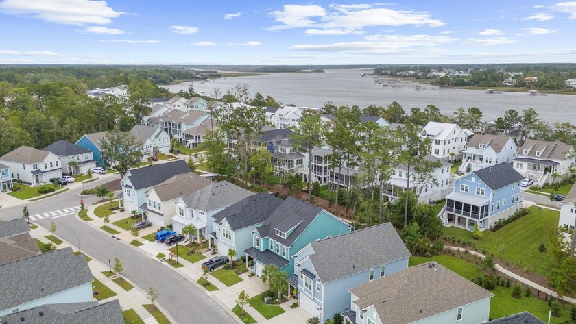 Steps away from the Wando River, 116 Low Tide Court is move-in - photo 3
