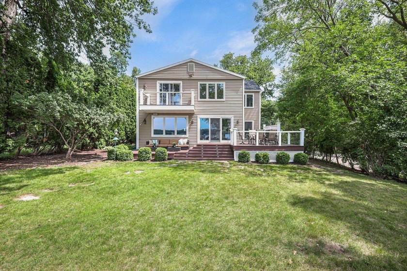Rare Lake Monona opportunity in coveted Winnequah Point! This - photo 10