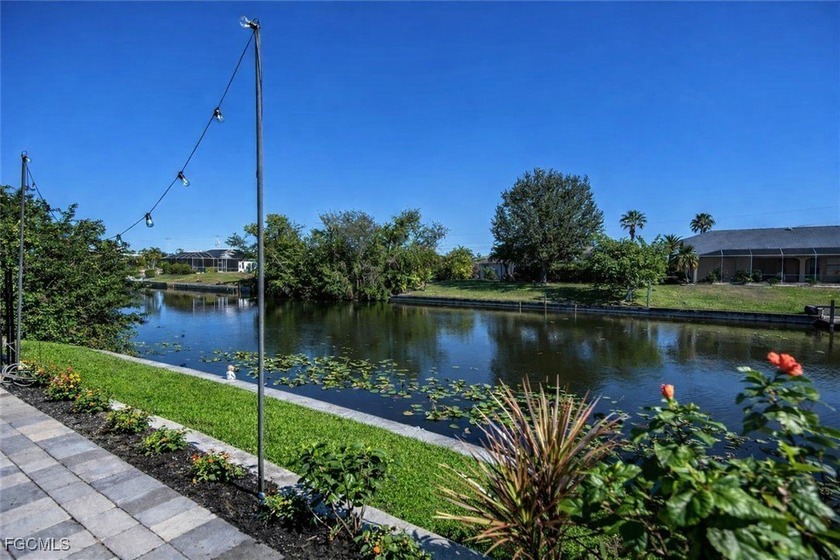 Beautiful Waterfront Duplex - 1,400 Sq Ft Per Side This is your - photo 21