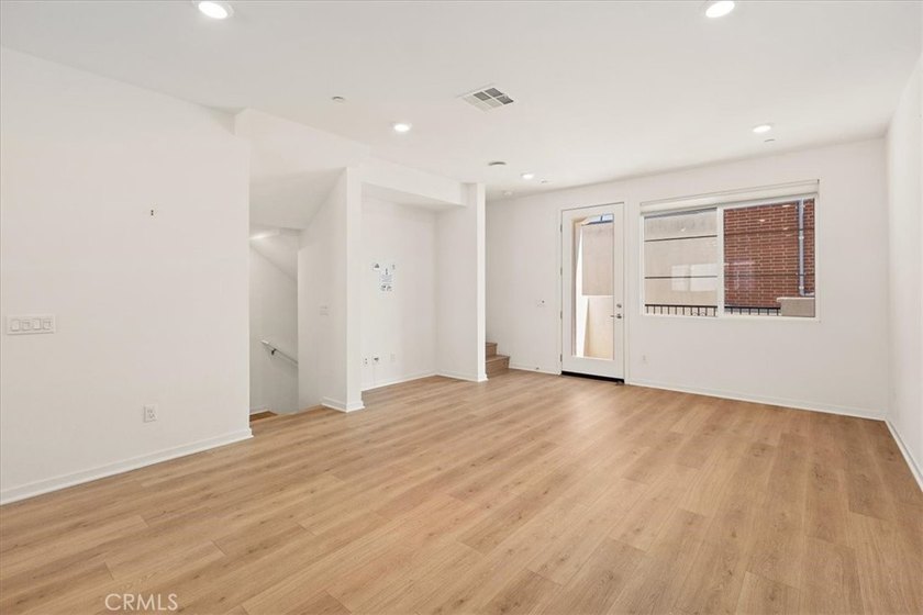 Newer Construction 3 bedroom, 2.5 Bath Spanish inspired - photo 23