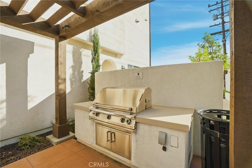 Newer Construction 3 bedroom, 2.5 Bath Spanish inspired - photo 29