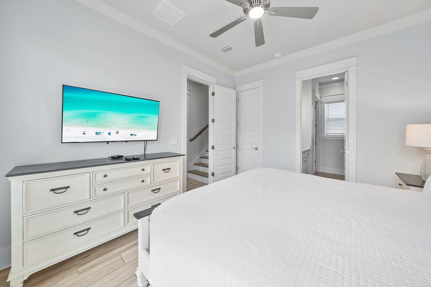 Beautifully updated luxury home in the heart of Miramar Beach - photo 15