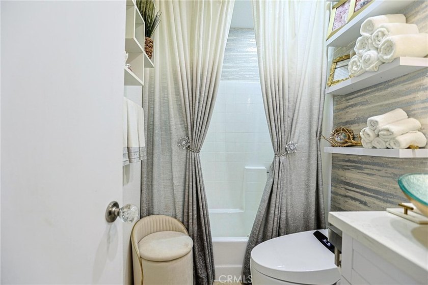 Welcome to 309 Burlington Common, a hidden gem nestled within a - photo 16