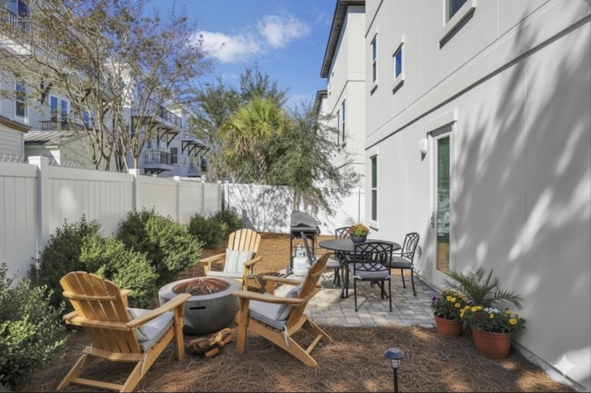 Beautifully updated luxury home in the heart of Miramar Beach - photo 31