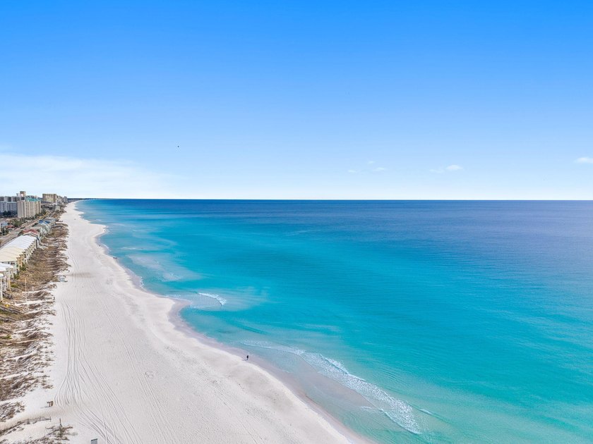 Beautifully updated luxury home in the heart of Miramar Beach - photo 35