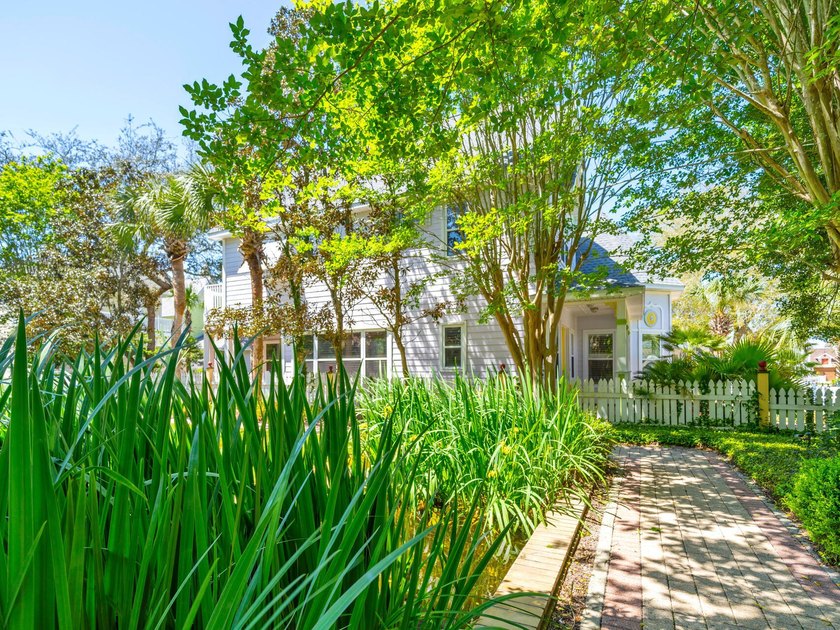 A Coastal Victorian Gem - A Home Unlike Any Other.'Nestled just - photo 47