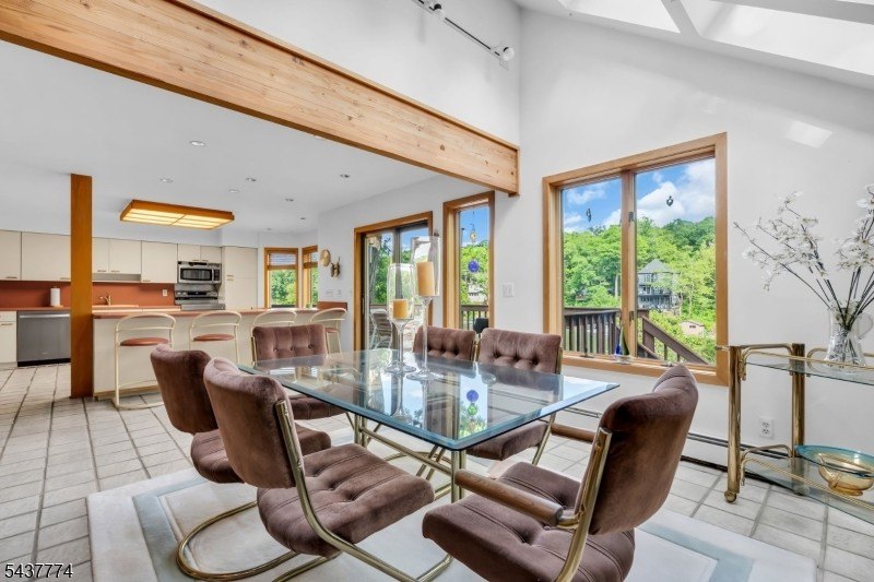 Escape to your own private lakefront retreat on Lake Hopatcong - photo 11