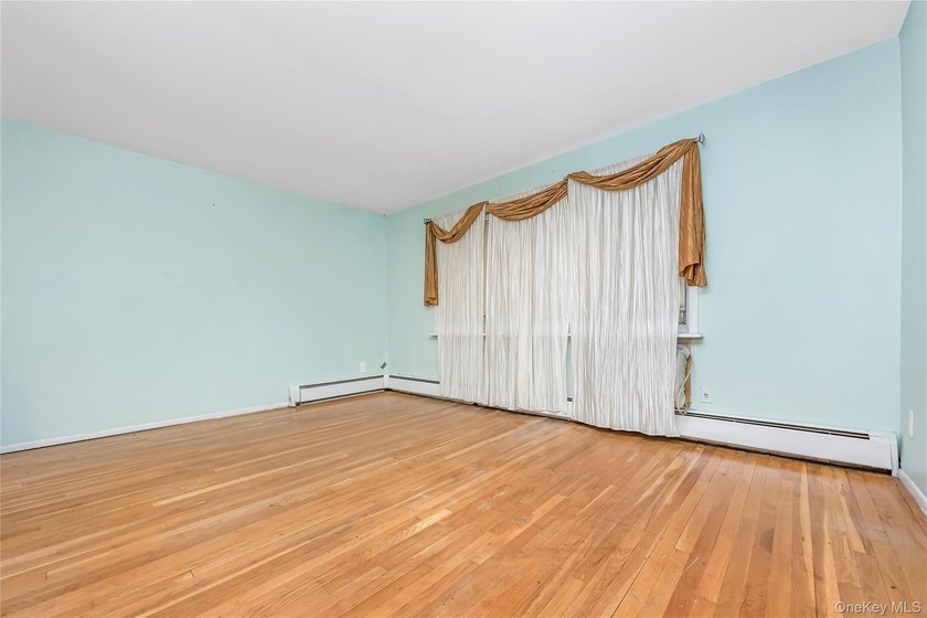 Located in Murray Hill/Auburndale section of Flushing, this - photo 13