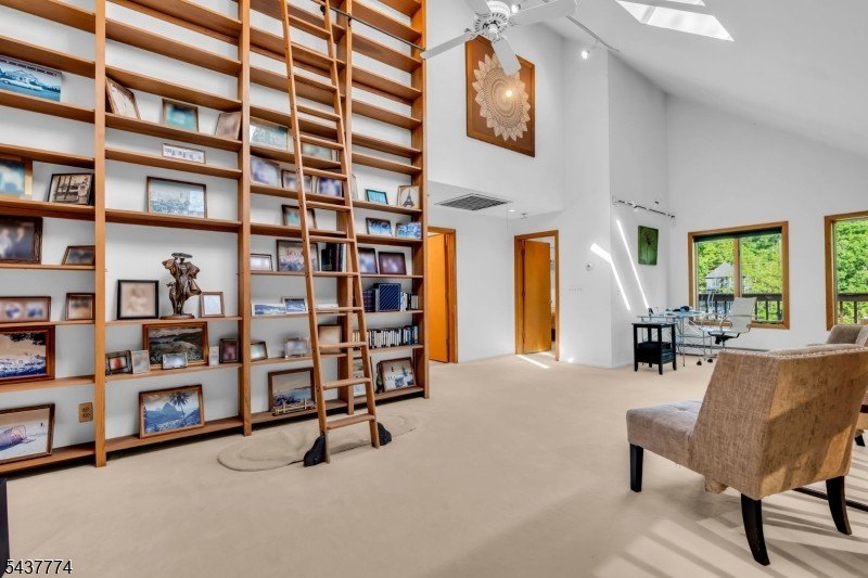 Escape to your own private lakefront retreat on Lake Hopatcong - photo 20