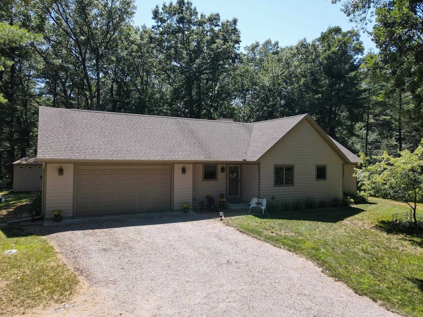 Welcome to your private retreat nestled on 2.71 serene acres - photo 2