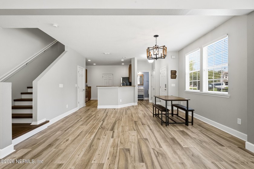 Welcome to this beautifully maintained **corner-unit townhome** - photo 12