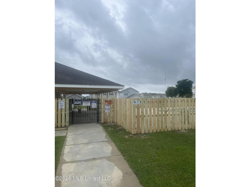 Welcome to this spacious 3-bedroom, 2.5-bath home featuring a - photo 26
