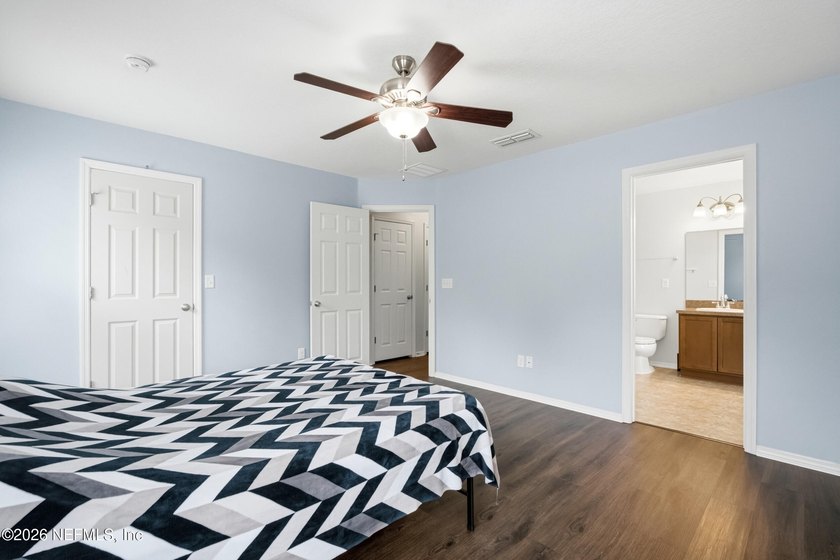 Welcome to this beautifully maintained **corner-unit townhome** - photo 28