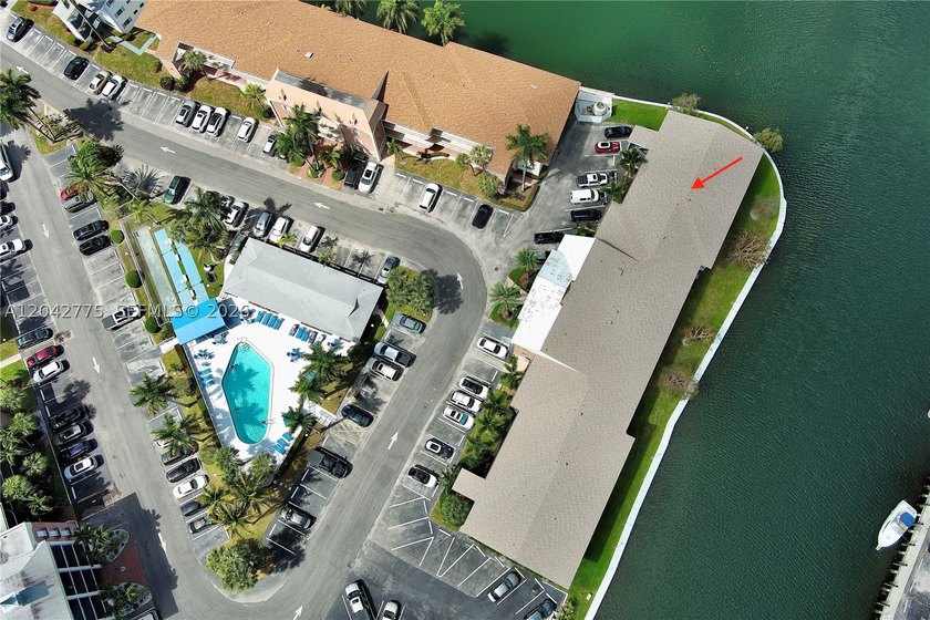 Take in breathtaking water views from this beautifully - photo 37