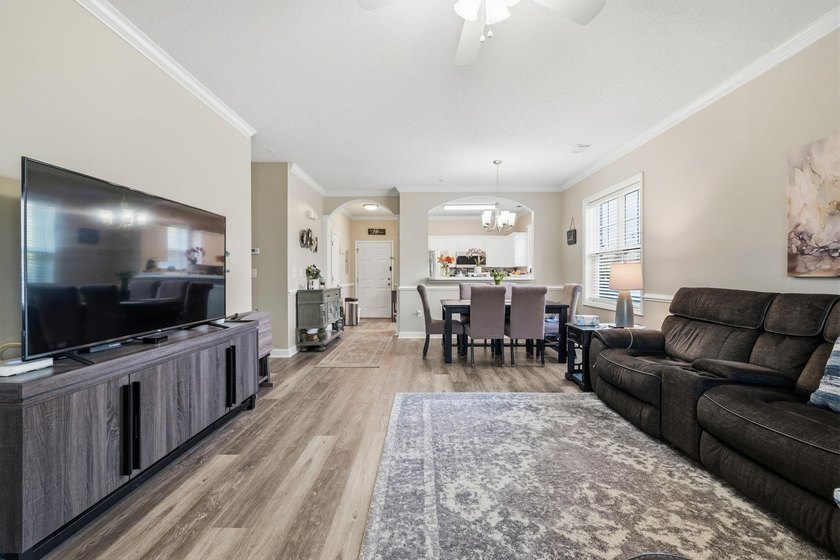 Ground-floor two-bedroom, two-bathroom condo with no-stairs - photo 18