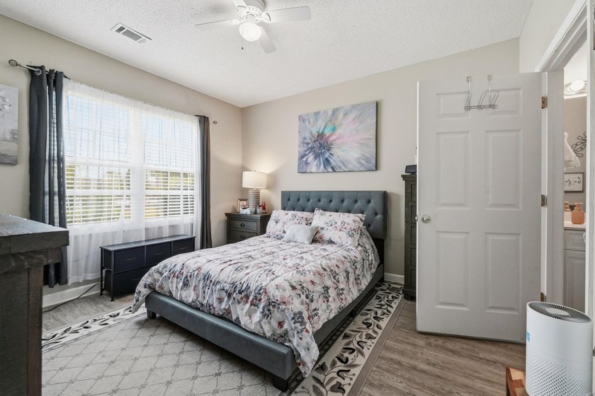 Ground-floor two-bedroom, two-bathroom condo with no-stairs - photo 25