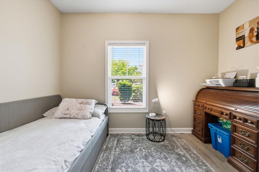 Ground-floor two-bedroom, two-bathroom condo with no-stairs - photo 35