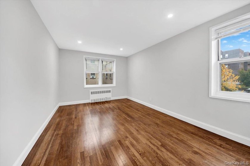 Woodlawn: MOTIVATED SELLER!! Large 1 bedroom totally renovated - photo 11