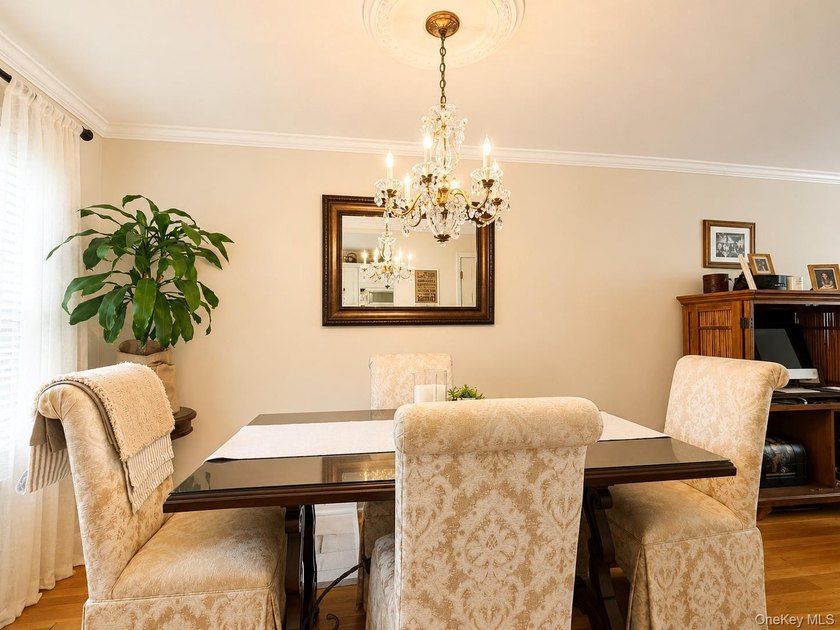 Welcome to Bay Terrace Gardens Section 3! This desirable lower - photo 5