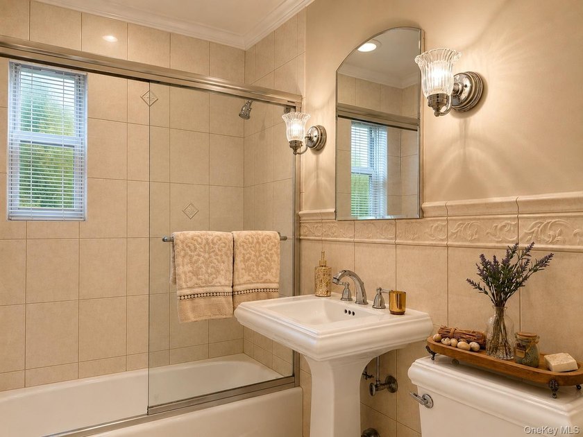 Welcome to Bay Terrace Gardens Section 3! This desirable lower - photo 8