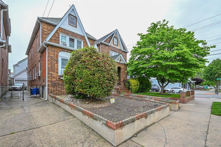 Strong and sturdy detached brick 2-family home in the heart of - photo 19