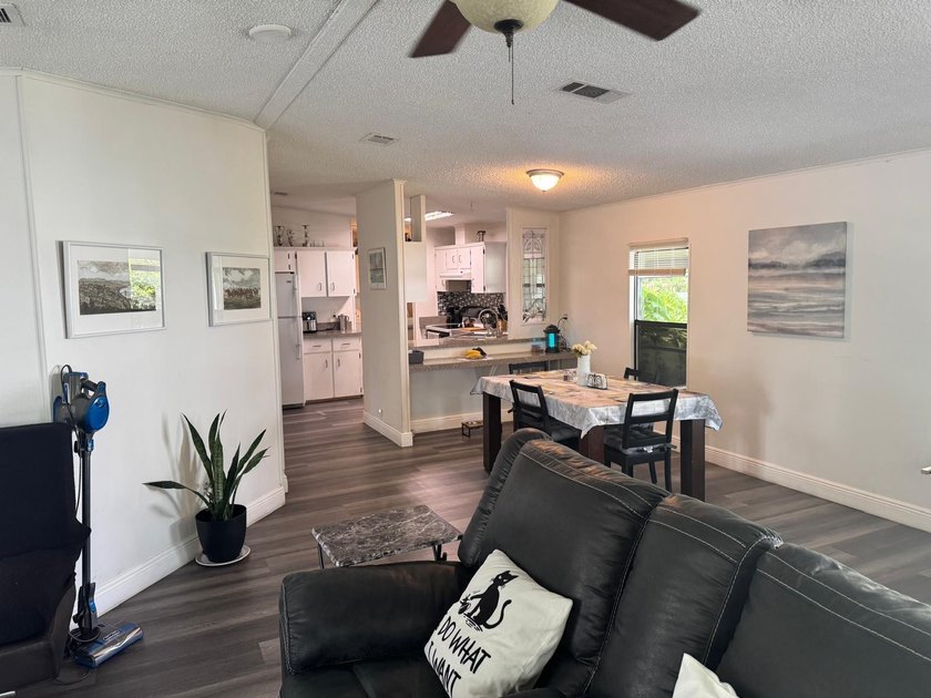 Excellent Manufactured Modular Mobile Home. The house is located - photo 5